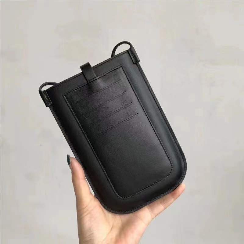 Timeless Heritage Leather Phone Bag Accessories