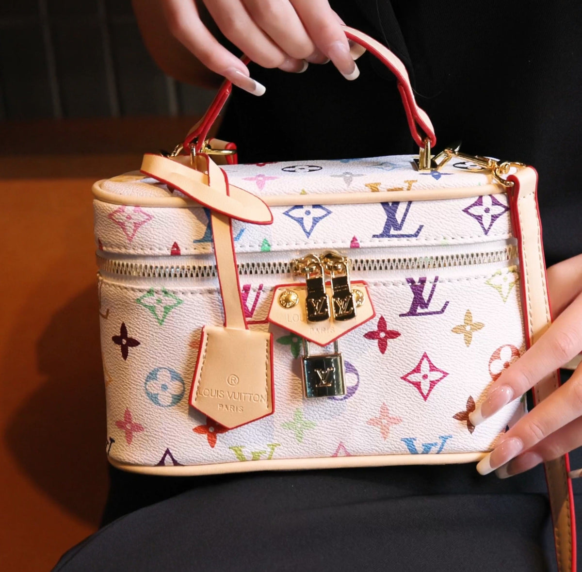 Vintage-Inspired Box Handbag – Elegant Printed Top-Handle Bag