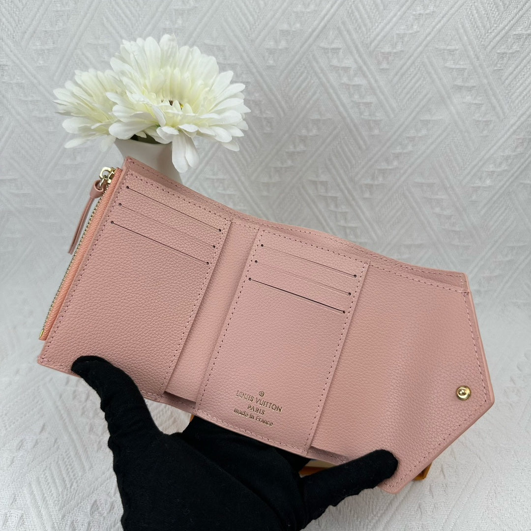 Chic Minimalist Quilted Card Holder