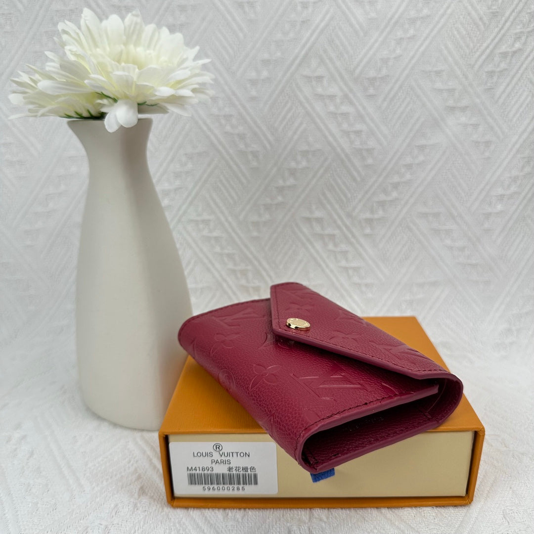 Chic Minimalist Quilted Card Holder