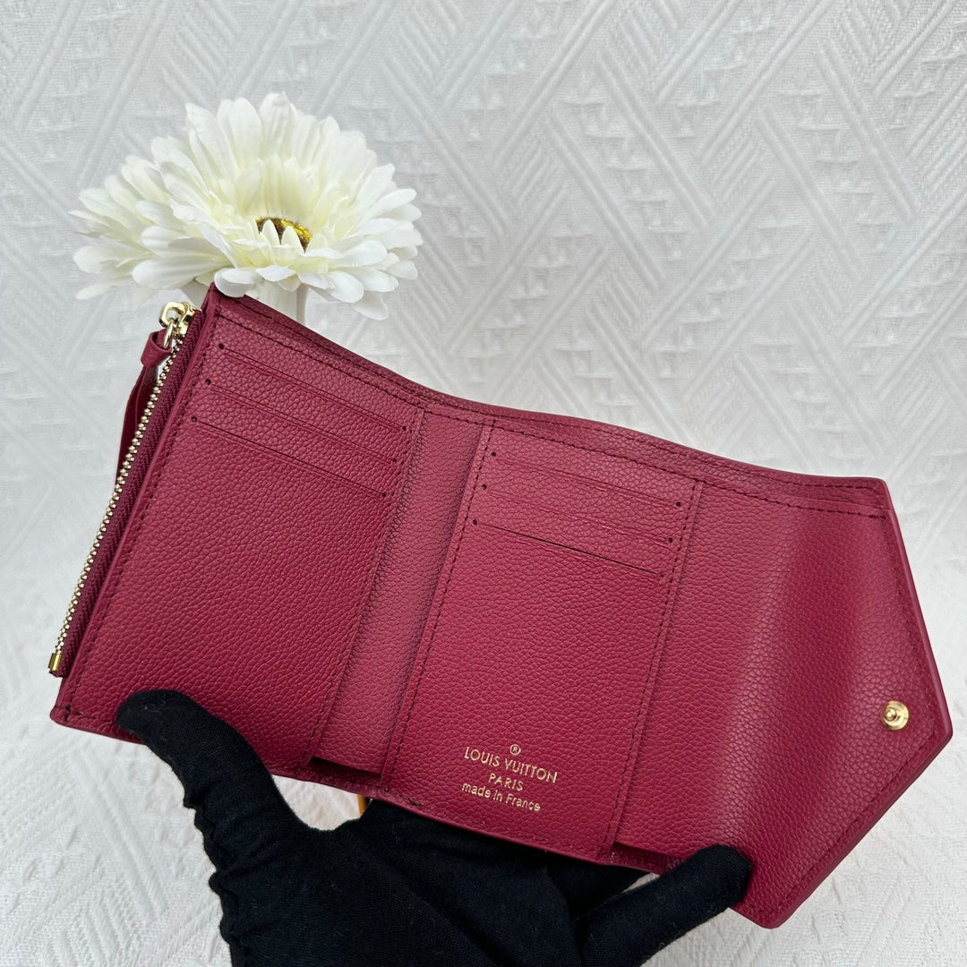 Chic Minimalist Quilted Card Holder