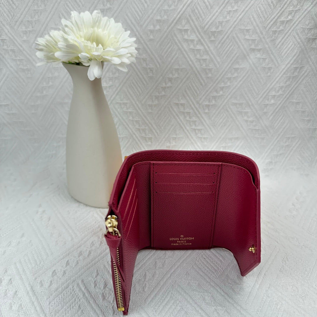 Chic Minimalist Quilted Card Holder