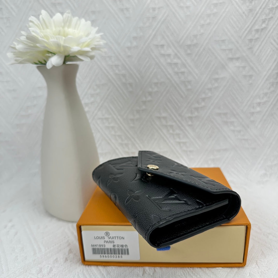 Chic Minimalist Quilted Card Holder