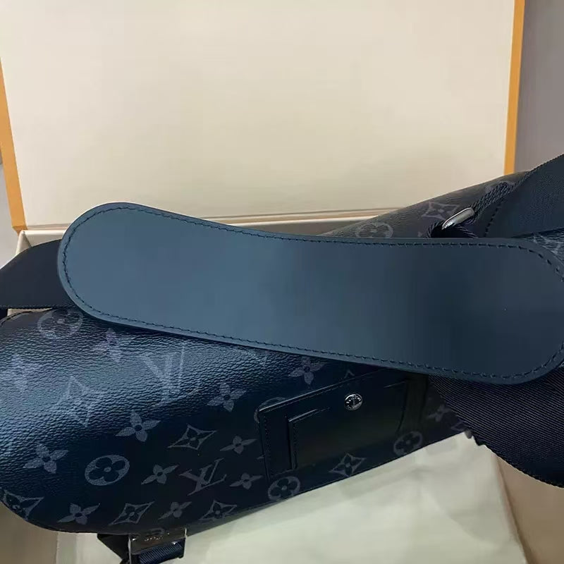 Classic Print Men's Messenger Bag