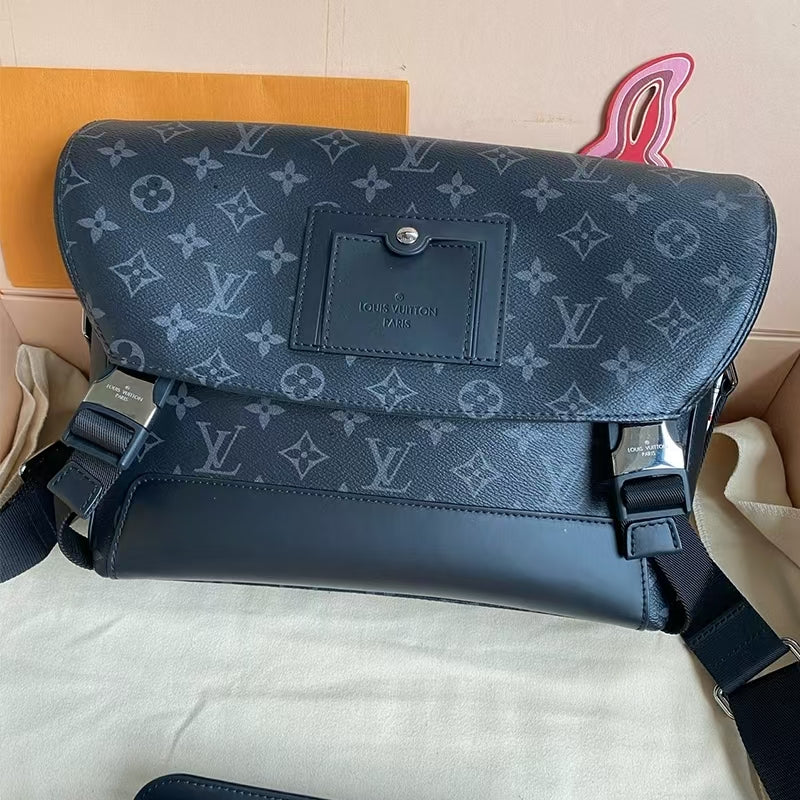 Classic Print Men's Messenger Bag