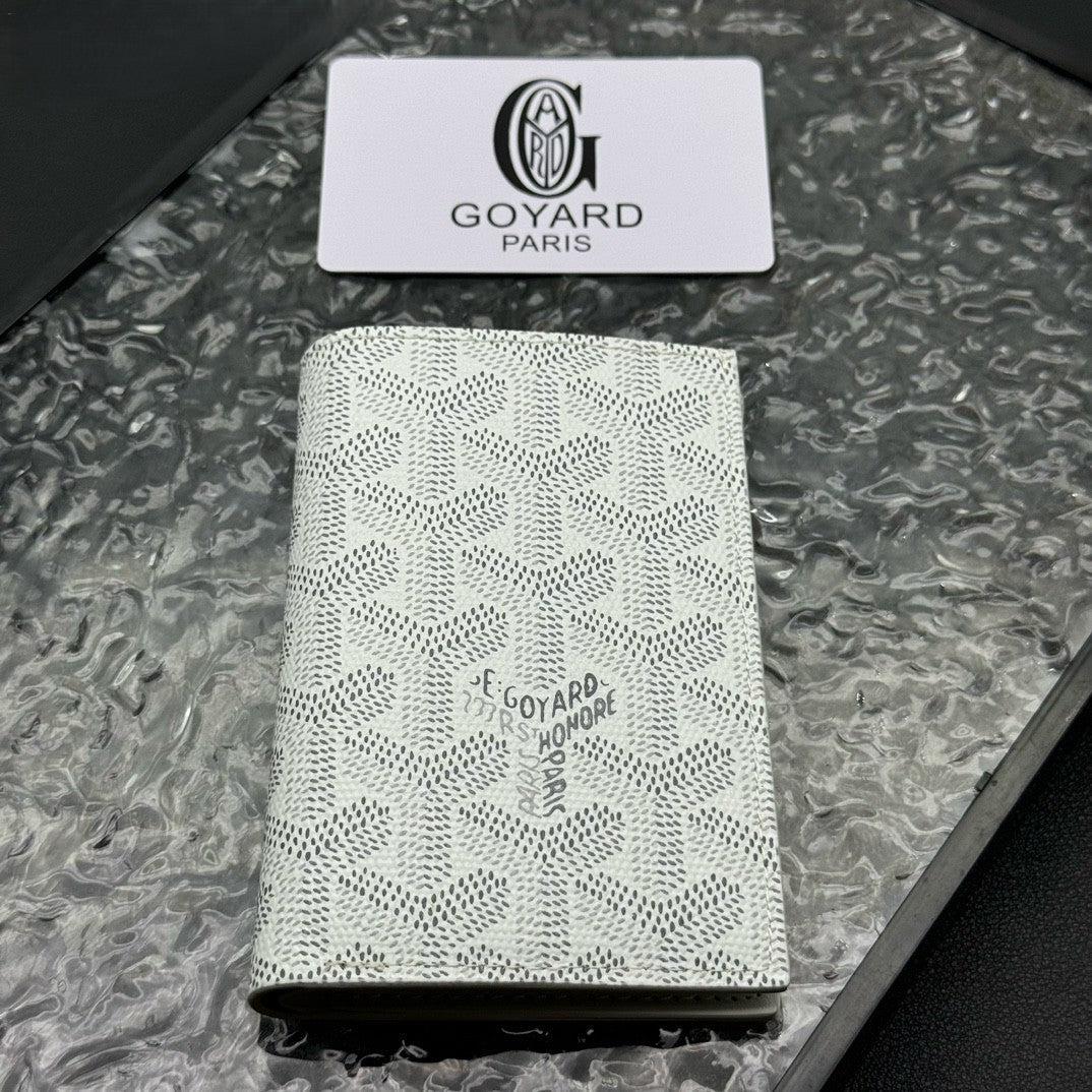 Classic Geometric Passport & Card Wallet