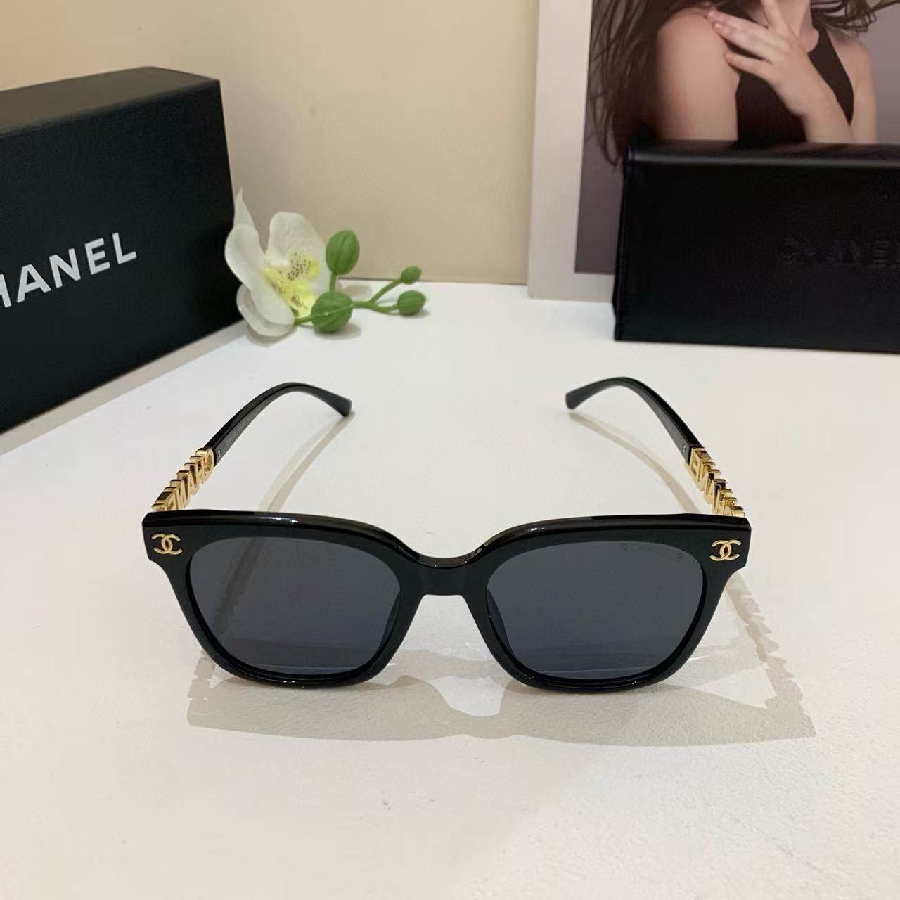 High-End Fashion Sunglasses 08