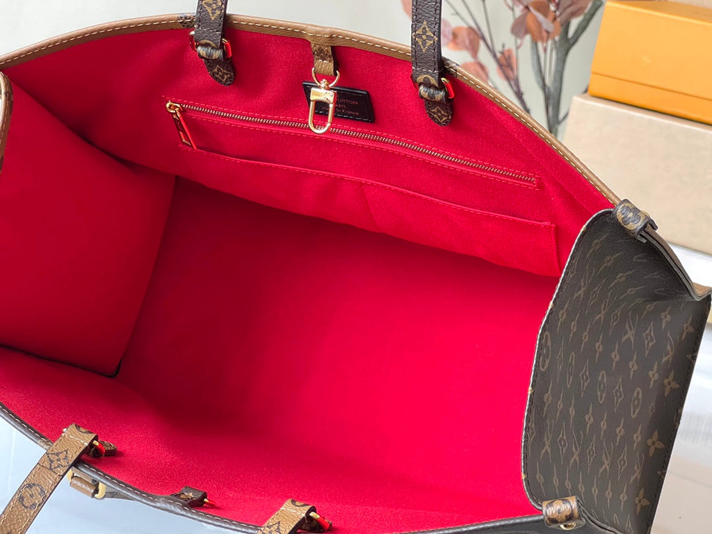 Luxury Fashion Extra-Large  Tote Bag
