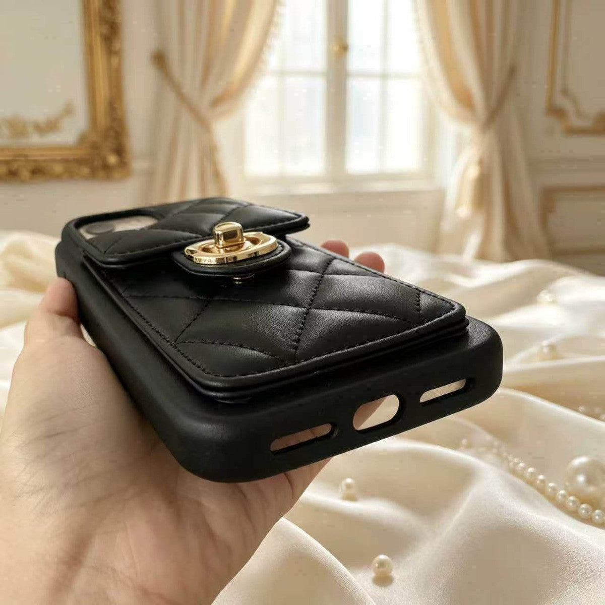 ❤️3D Quilted Crossbody Phone Case with Chain Strap