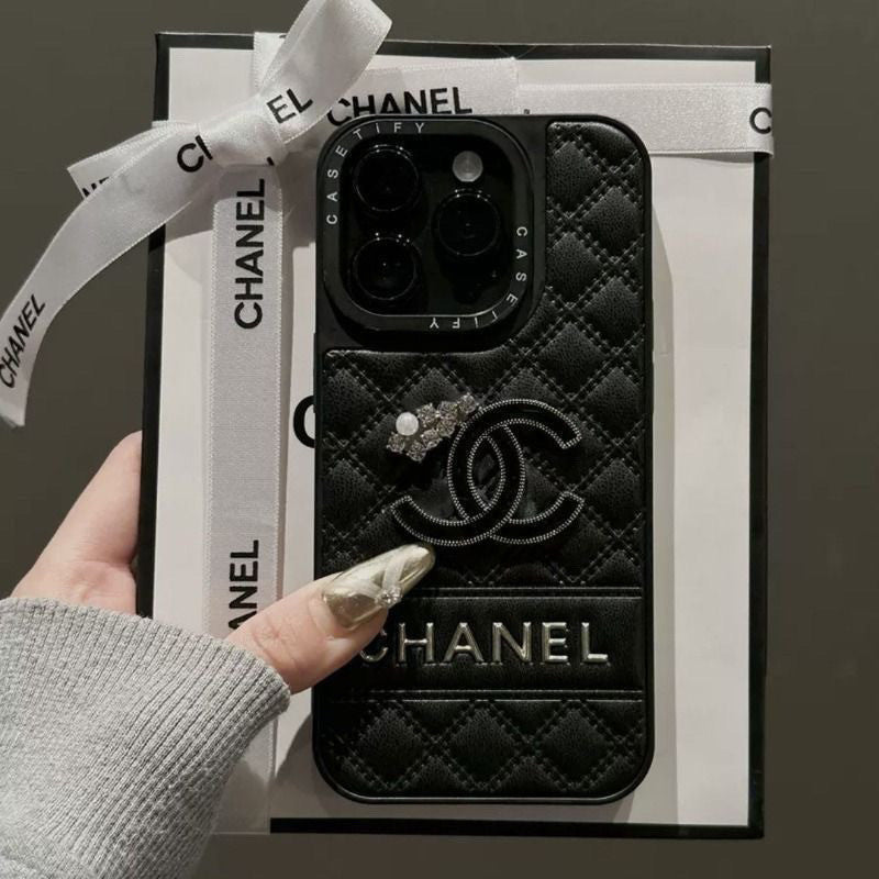 🤍✨ Luxury Quilted Leather Phone Case