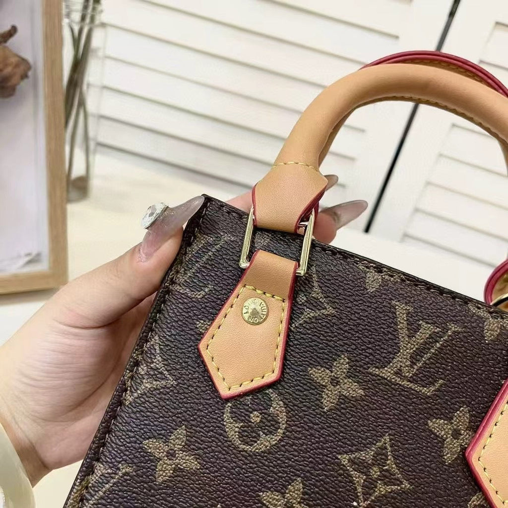 Classic Tote Bag With Crossbody Strap