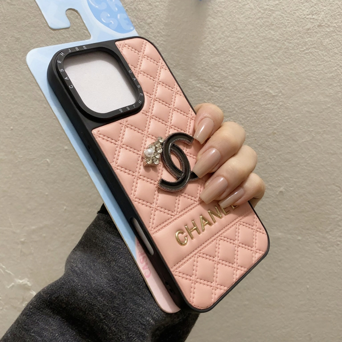 🤍✨ Luxury Quilted Leather Phone Case