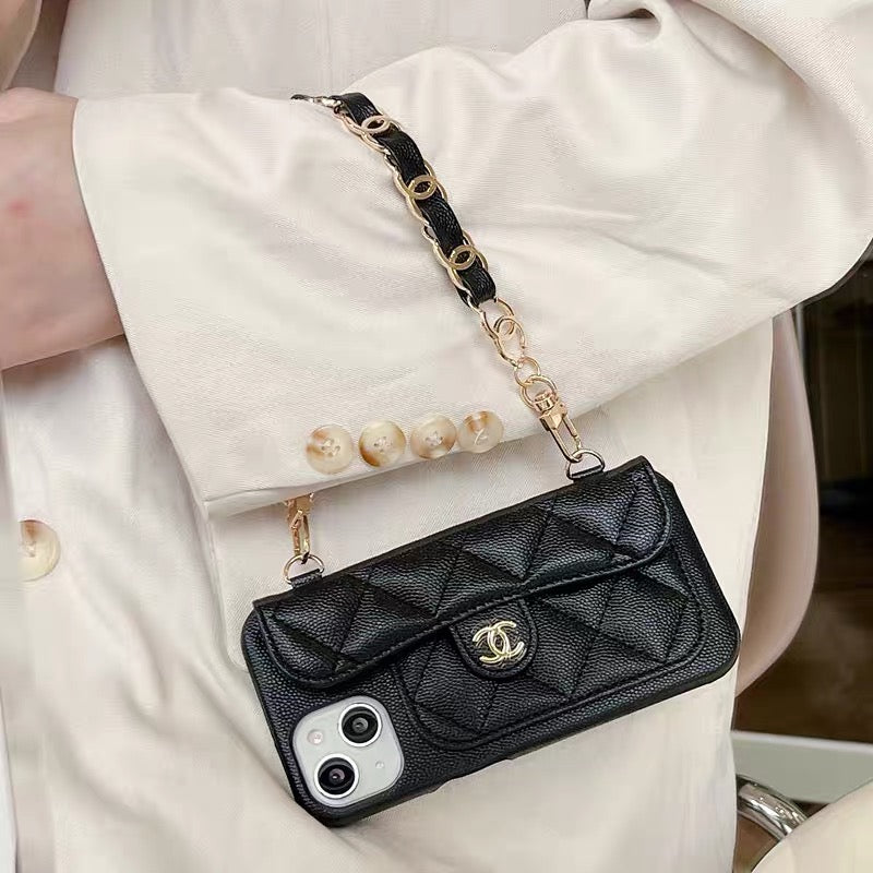 💎 ChainChic™ — The "Clutch & Go" Luxury phone case 👜