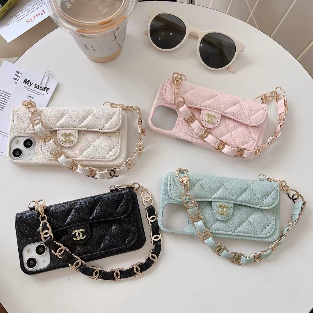 💎 ChainChic™ — The "Clutch & Go" Luxury phone case 👜